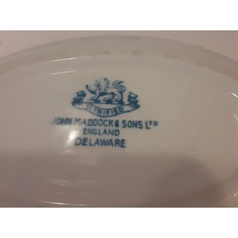 Vintage John Maddock& Sons England Deleware Oval Dish Collectors